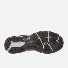 New Balance 2002R Woodland Black Cement